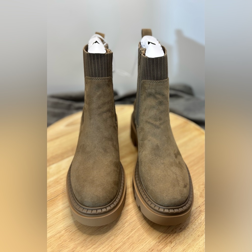 Women's Tan Ankle Boots